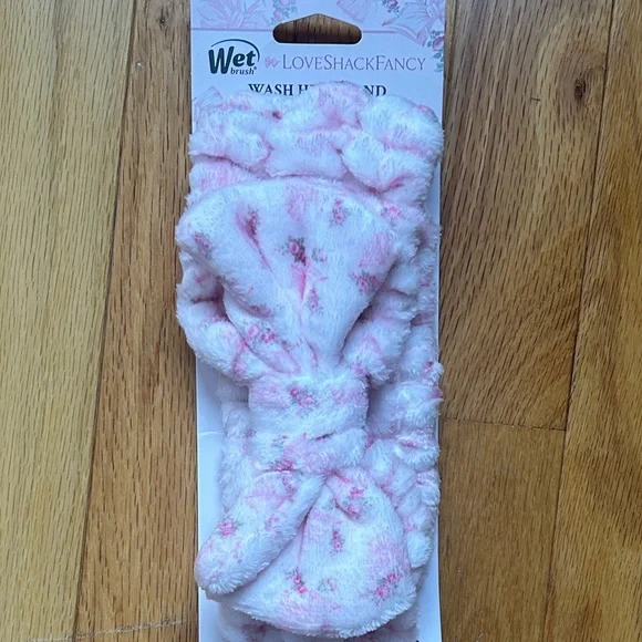 LoveShackFancy x Wet Brush Floral Headband - Picture 1 of 4